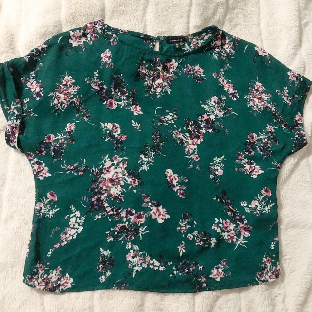 Dynamite Short Sleeve Blouse - Picture 1 of 2